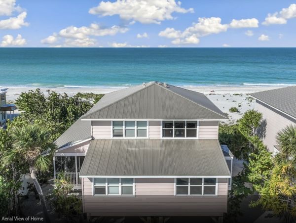 Charming Beachfront Townhome in Boca Grande